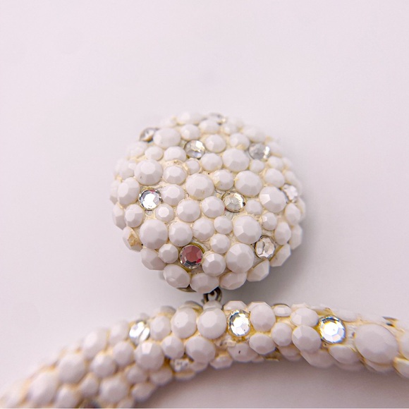 Rare Vintage Couture James Arpad Rhinestone Clipon White Abstract Large Earrings - Picture 5 of 16